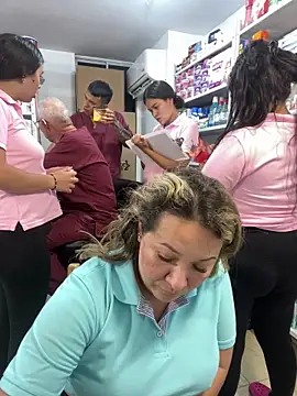 kandalove Adlı Modelin Canlı XXX Sohbeti