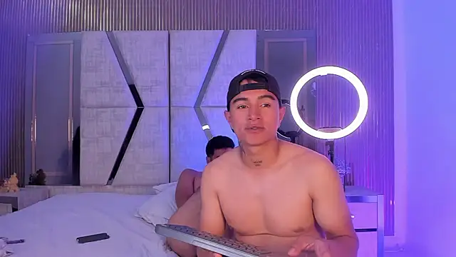 LiamDeep's Live XXX Chat