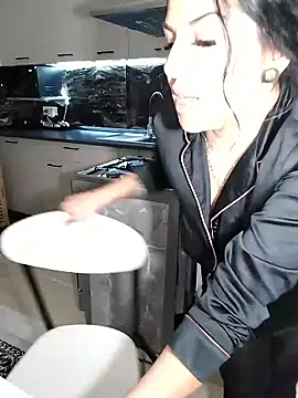 hot-babygirl élő XXX-chatje