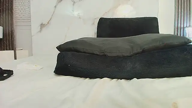 MayaBaker 即時 XXX 聊天