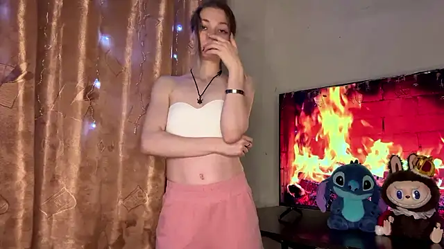 Ellyy_ly's Live XXX Chat