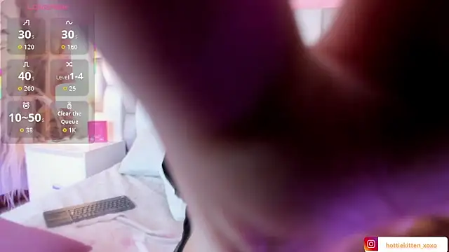 Czat XXX na żywo – Viollet_xoxo