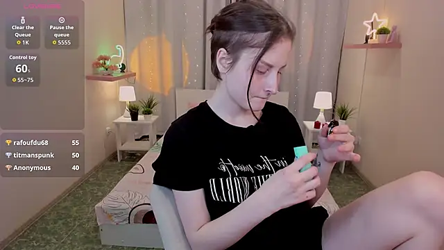 KiraDuvall 现场XXX聊天