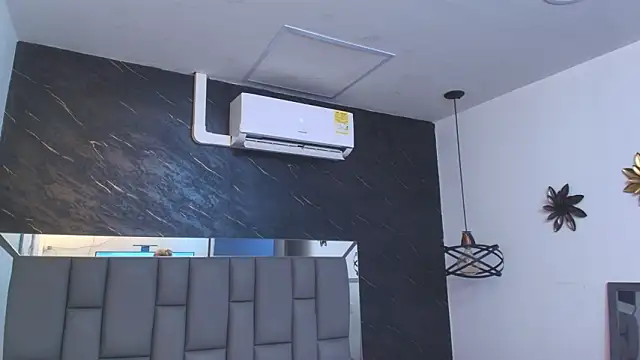 kissme_luna Adlı Modelin Canlı XXX Sohbeti