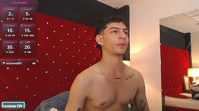 Logan_Woods Webcam show