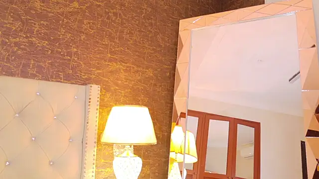 kaylie_mitchel Adlı Modelin Canlı XXX Sohbeti