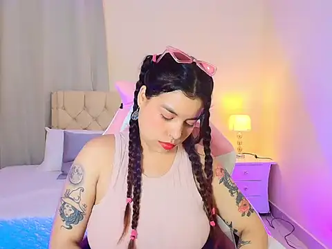 LillithRoses_: απευθείας συνομιλία ΧΧΧ