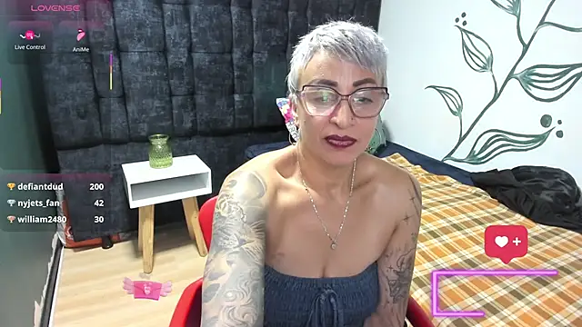 Charlotte__GrayのライブXXXチャット