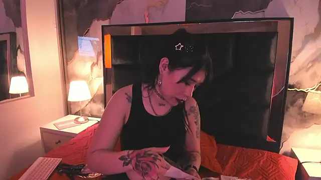 SusanVilla élő XXX-chatje