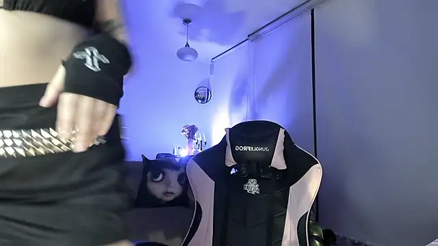 annie_gh: απευθείας συνομιλία ΧΧΧ