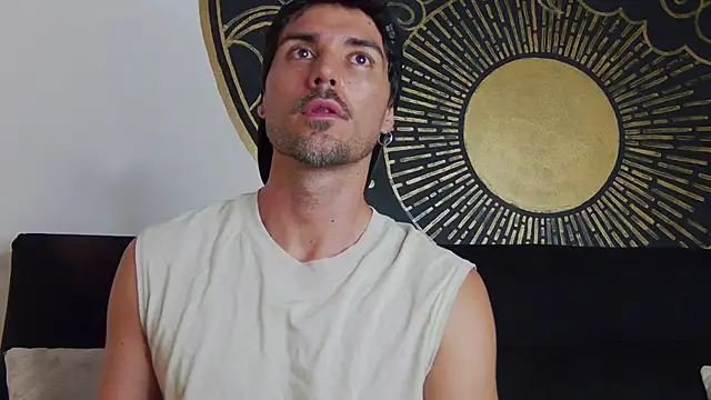 Adam_MillanFF Chat XXX live