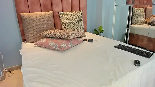 Chat XXX ao vivo de lou_rosse_