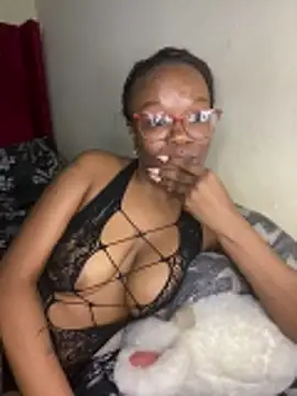 YummyMelanin117's Live XXX Chat