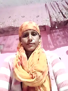 Pirvesh_singh: διαδικτυακό σόου στην κάμερα