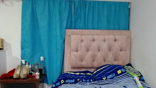 Chat +18 de Alexandrasaenz ao vivo