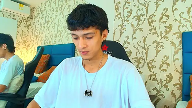 Lean_Portman 即時 XXX 聊天