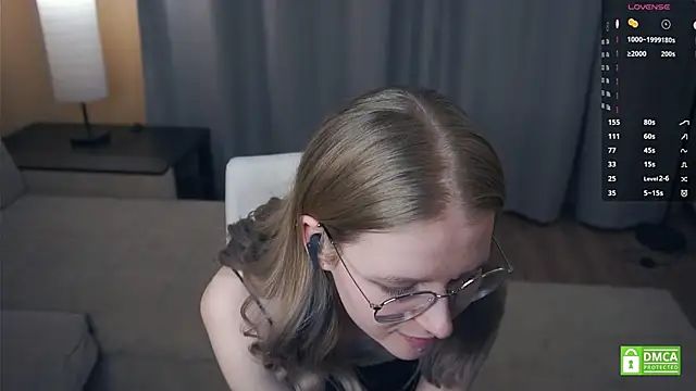 ToyaPletz's Live XXX Chat