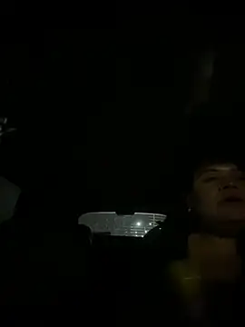 Maya_Manes Show in webcam