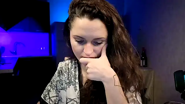 Cerann1 Adlı Modelin Canlı XXX Sohbeti