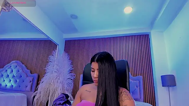 SelenaStonne's Live XXX Chat