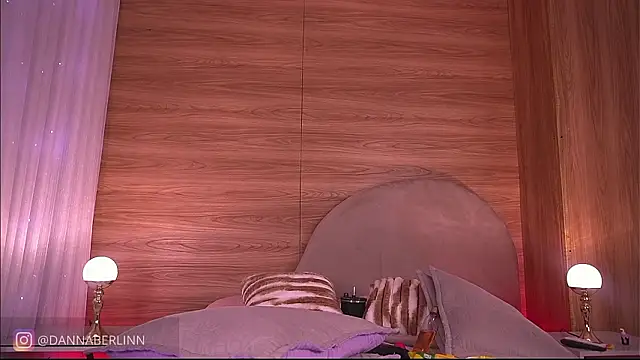 Chatroom XXX en direct de danna_berlin_