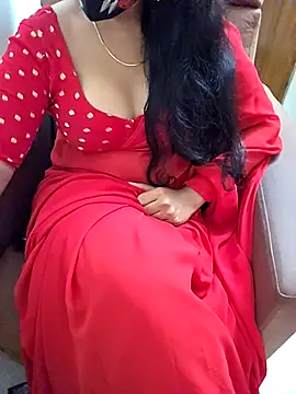 Roja-Telugu777 Adlı Modelin Canlı XXX Sohbeti