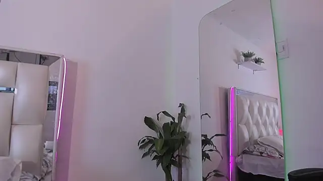 Czat XXX na żywo – Darlyn_tenderhot__