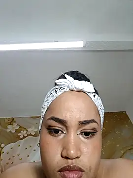 Chat +18 de NahomiWalker_ ao vivo