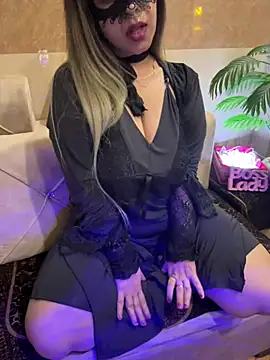 Czat XXX na żywo – Classy-Bossy