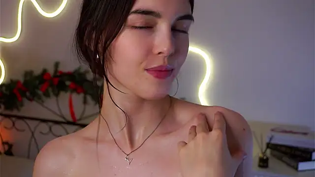 دردشة MirnaTellado الجنسية المباشرة