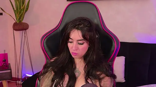 EmmyEvans1 Live XXX Chat