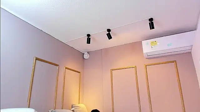 NahimiThompson: απευθείας συνομιλία ΧΧΧ