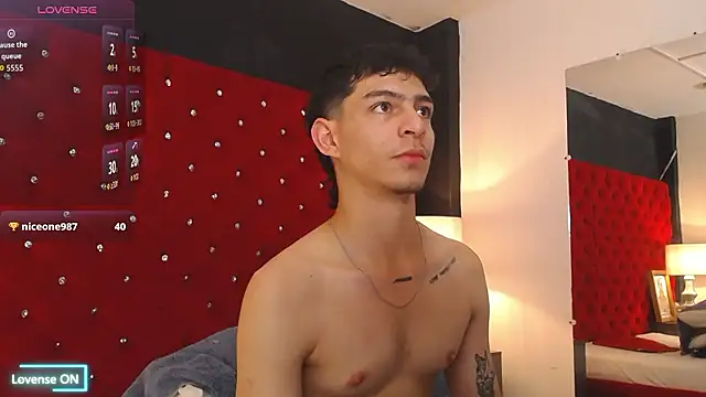 Logan_Woods Webcamshow