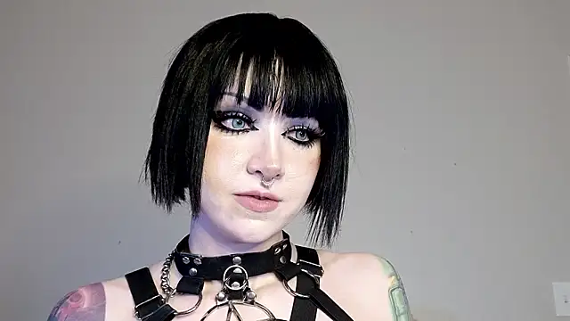 Chat XXX Live Ivey_Strigoi