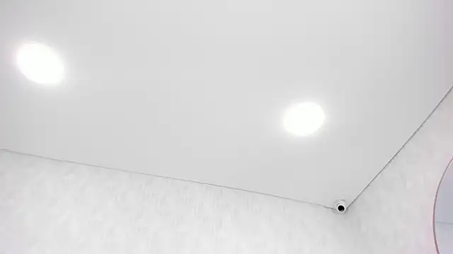 imkrystall élő XXX-chatje