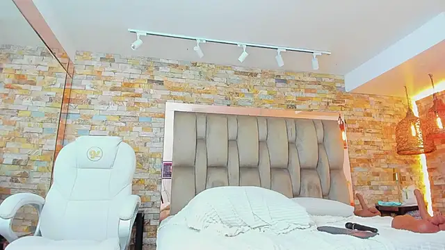 karla_dunn élő XXX-chatje