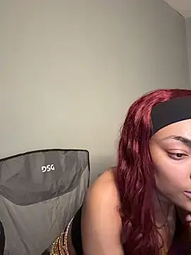 Živý XXX chat butterflybootyy