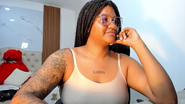 Pertunjukan Kamera Web ZahraRose