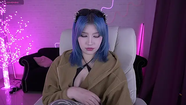 SelenaIris élő XXX-chatje