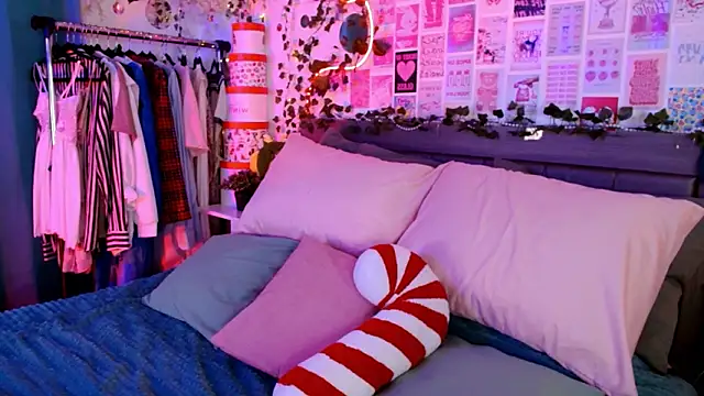 Ayla_Hicks: απευθείας συνομιλία ΧΧΧ