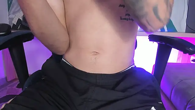 Neill_Lorde's Live XXX Chat