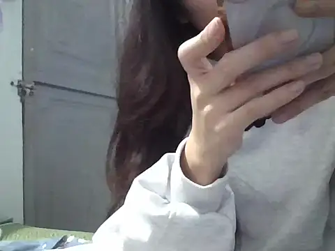 Chatroom XXX en direct de berry_alma06