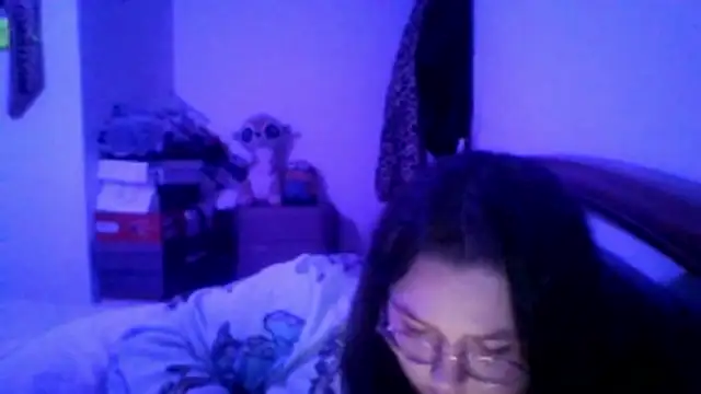 _maracr19_ élő XXX-chatje