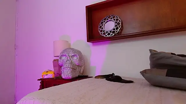 Czat XXX na żywo – MiaBm_