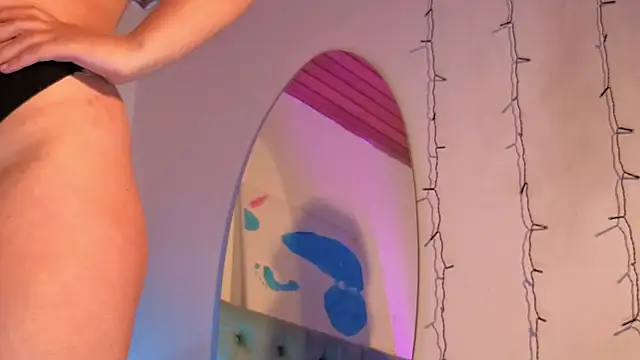 Paola_Lyon_: απευθείας συνομιλία ΧΧΧ