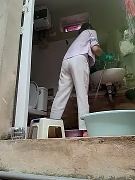 Basanis68's Webcam Show