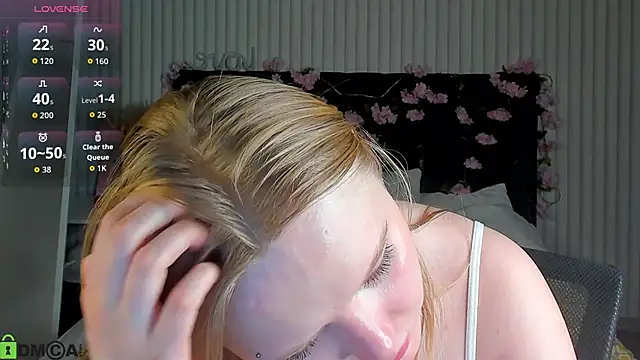 Essie_Fanning Chat XXX live