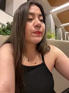 Iam__Cristal élő XXX-chatje