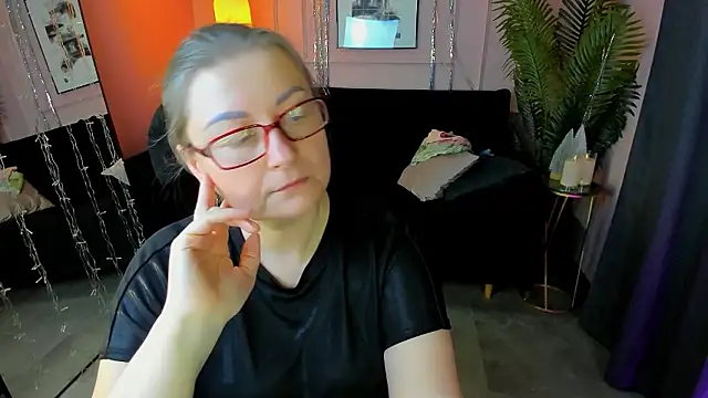 Chat XXX en directo de AlexandraKind