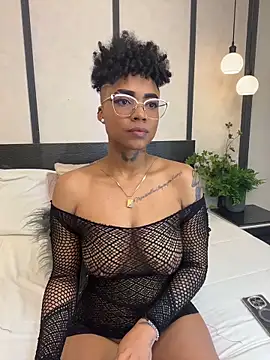 LuciaWallace's Live XXX Chat